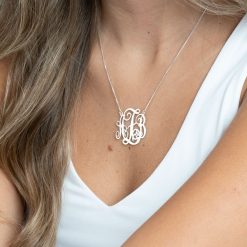 Alternative view of Collier Monogramme Trait d'Union