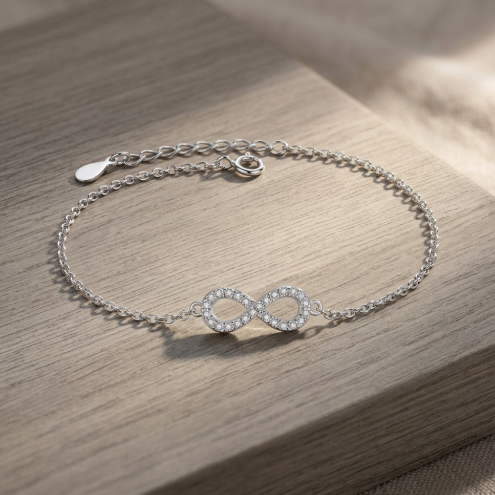 Bracelet Infini avec Oxydes de Zirconium Bracelet Infini avec Oxydes de Zirconium
