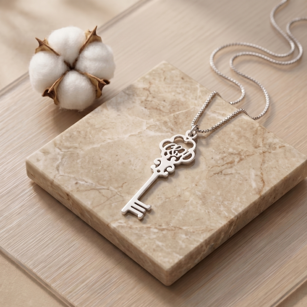 Collier Clé avec Initiales Collier Clé avec Initiales