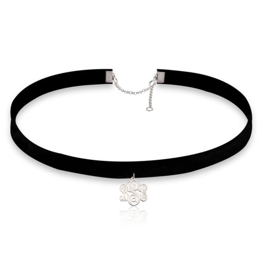 Collier Choker Velours Noir avec Pendentif Monogramme