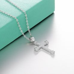 Collier Croix avec Zirconium