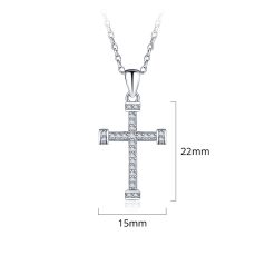 Collier Croix avec Zirconium