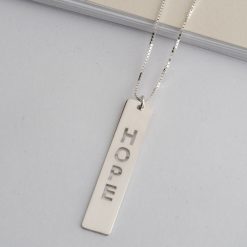 Collier Barrette Verticale Lettres Découpées