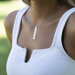 Collier Barrette Verticale Lettres Découpées