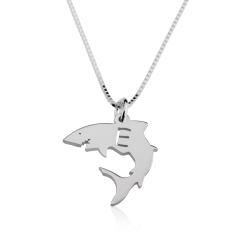 Collier Petit Requin avec Initiale