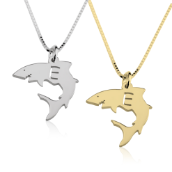 Collier Petit Requin avec Initiale