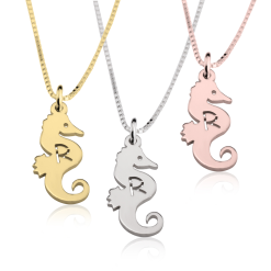 Collier Petit Hippocampe avec Initiale