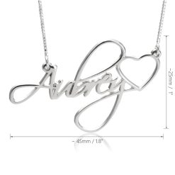 Collier Prénom Ecriture Script avec Cœur