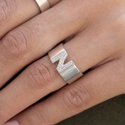 Bague Initiale en Zirconium