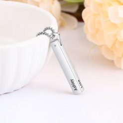 Collier Barre 3D avec Prénoms