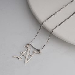 Collier Initiale Gothique