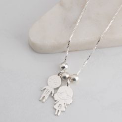 Collier Famille Personnalisé avec Diamants
