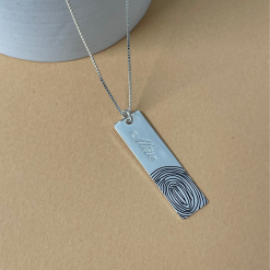 Collier Barre Personnalisé avec Prénom et Empreinte Digitale