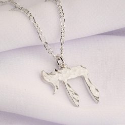 Collier Chai Martelé et Chaîne Figaro en Argent