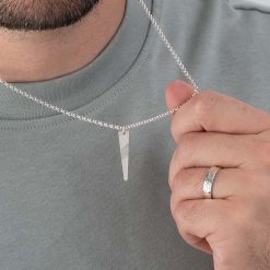 Collier Triangle Minimaliste pour Homme