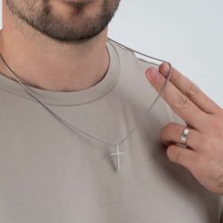 Collier Croix Minimaliste Personnalisée pour Homme