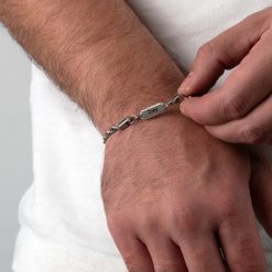 Bracelet Corde Homme porté style masculin