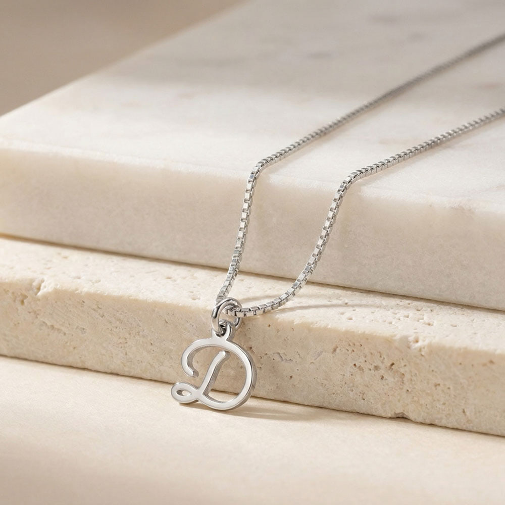 Collier Initiale Majuscule Cursive Collier Initiale Majuscule Cursive