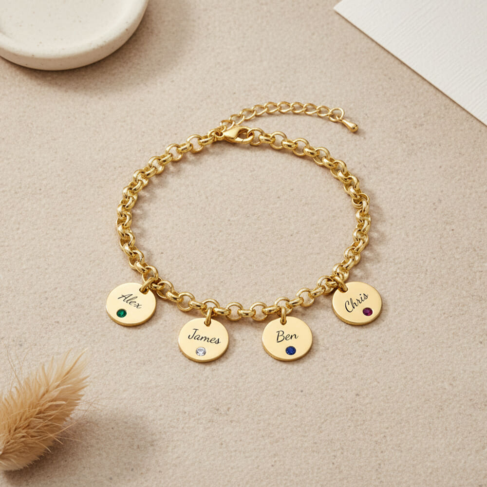 Bracelet Famille avec Prénoms et Pierres de Naissance Bracelet Famille avec Prénoms et Pierres de Naissance