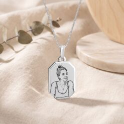 Collier Croquis Design inspiré d'une Photo Collier Croquis Design inspiré d'une Photo